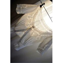 Antieke witte wespentaille bodice