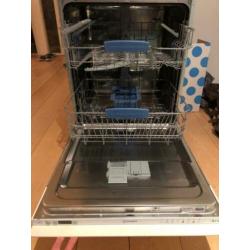 Vaatwasser (INDESIT) -18 months old -For a Built in Kitchen