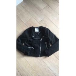 Stoer zwart jasje “bikerjack” style h&m maat 146