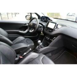 Peugeot 208 1.6 THP Allure Navigatie 157pk! Climate control