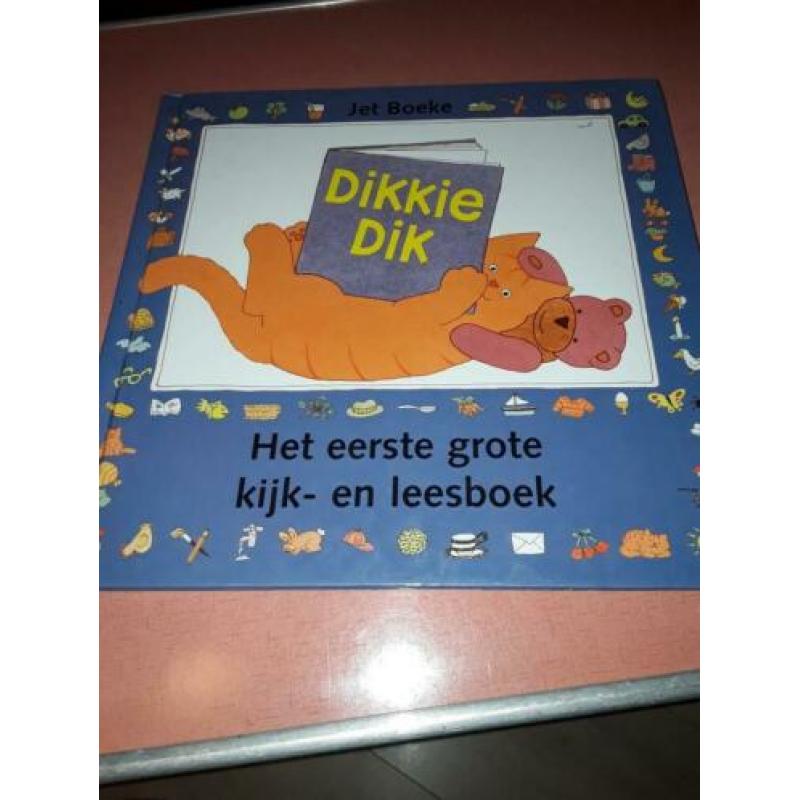 Jet boeke dikkie dik zie de foto's nu voor € 2 per stuk