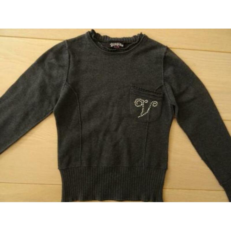 Schattig taupe pullover van Vingino mt. 6