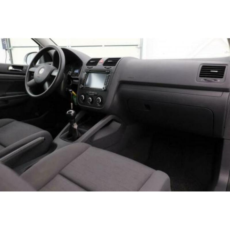 Volkswagen Golf 1.6 FSI 115pk Trendline | Airco | Navigatie