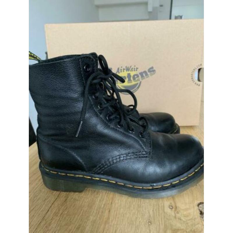 Dr. Martens zwart maat 38