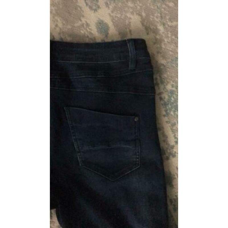 ZGAN mooie donkere Norah jeans 42