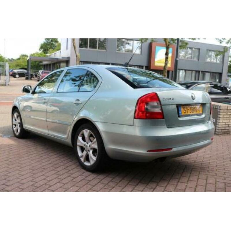 Skoda Octavia 1.4 TSI Elegance Business Line Navigatie Cruis