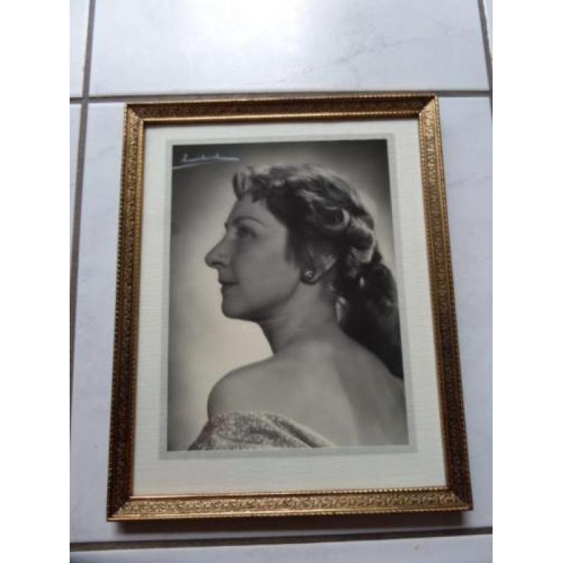 Lucienne delvaux 1916-2015 originele gesigneerde foto