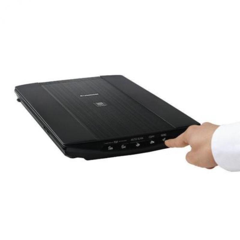 Canon CanoScan LiDE 220 scanner