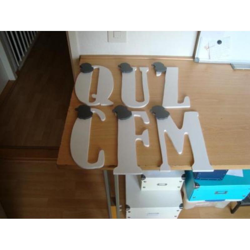 nieuwe houten kerstletters hoog 25cm