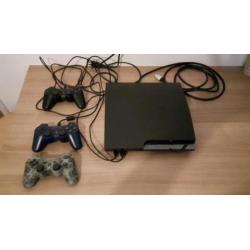 Ps3 met 3 controllers en 10 spellen